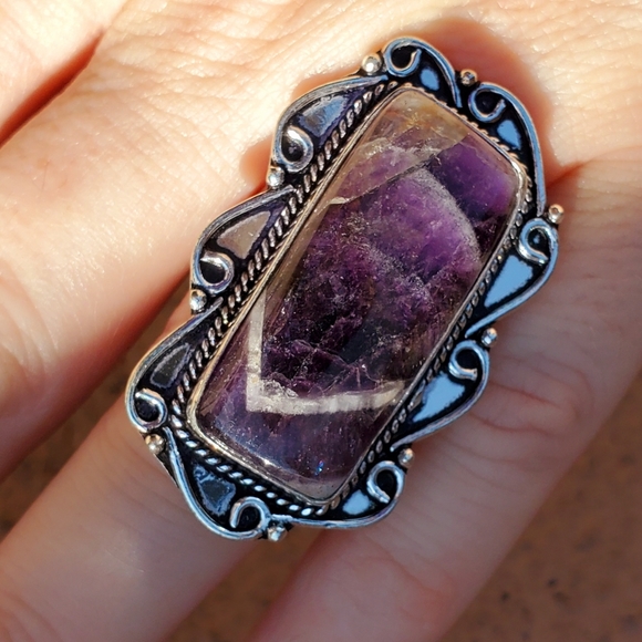 New Chevron Amethyst 925 Silver Ring. - Picture 6 of 13